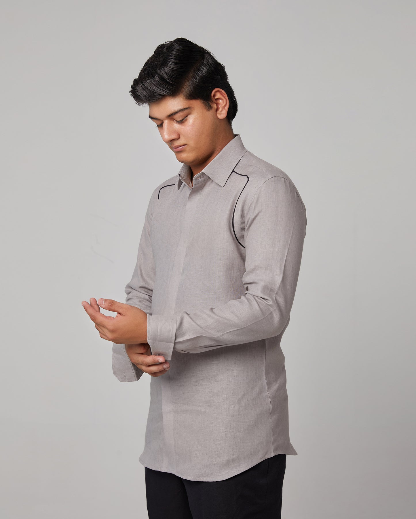 Yoke Piping Shirt.
